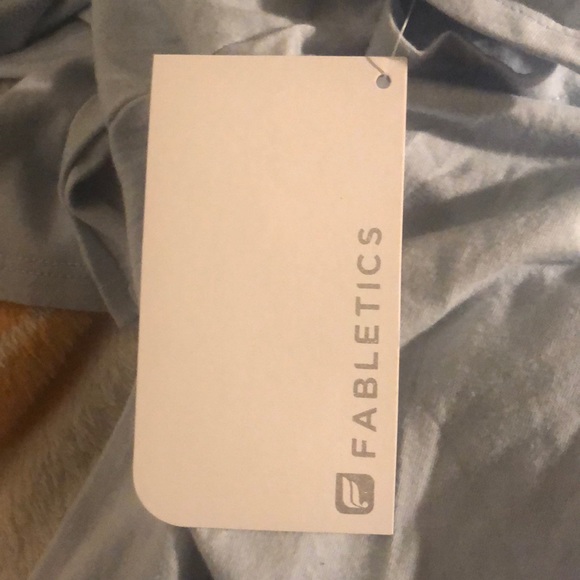 OFFER ME Fabletics Aviana Top Light Blue - Picture 8 of 9